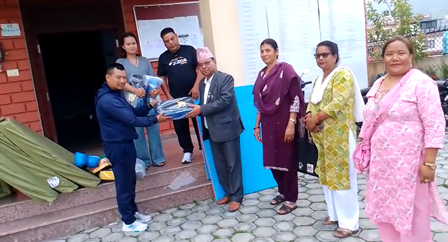 चन्द्रागिरि वडा नं ३ द्वारा कुङ्ग–फू समाजलाई सहयोग